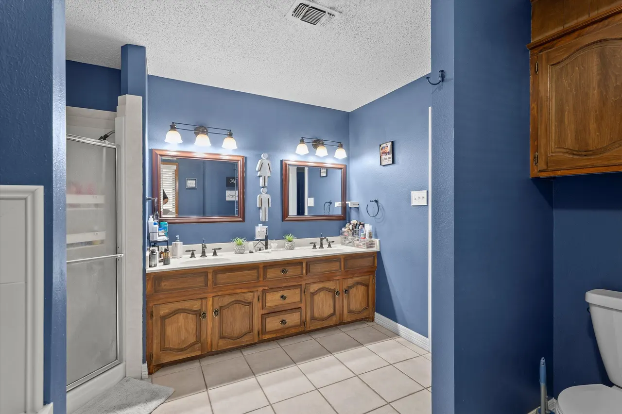 Photo 23 — 2102 Longhorn Drive, Levelland, TX 79336