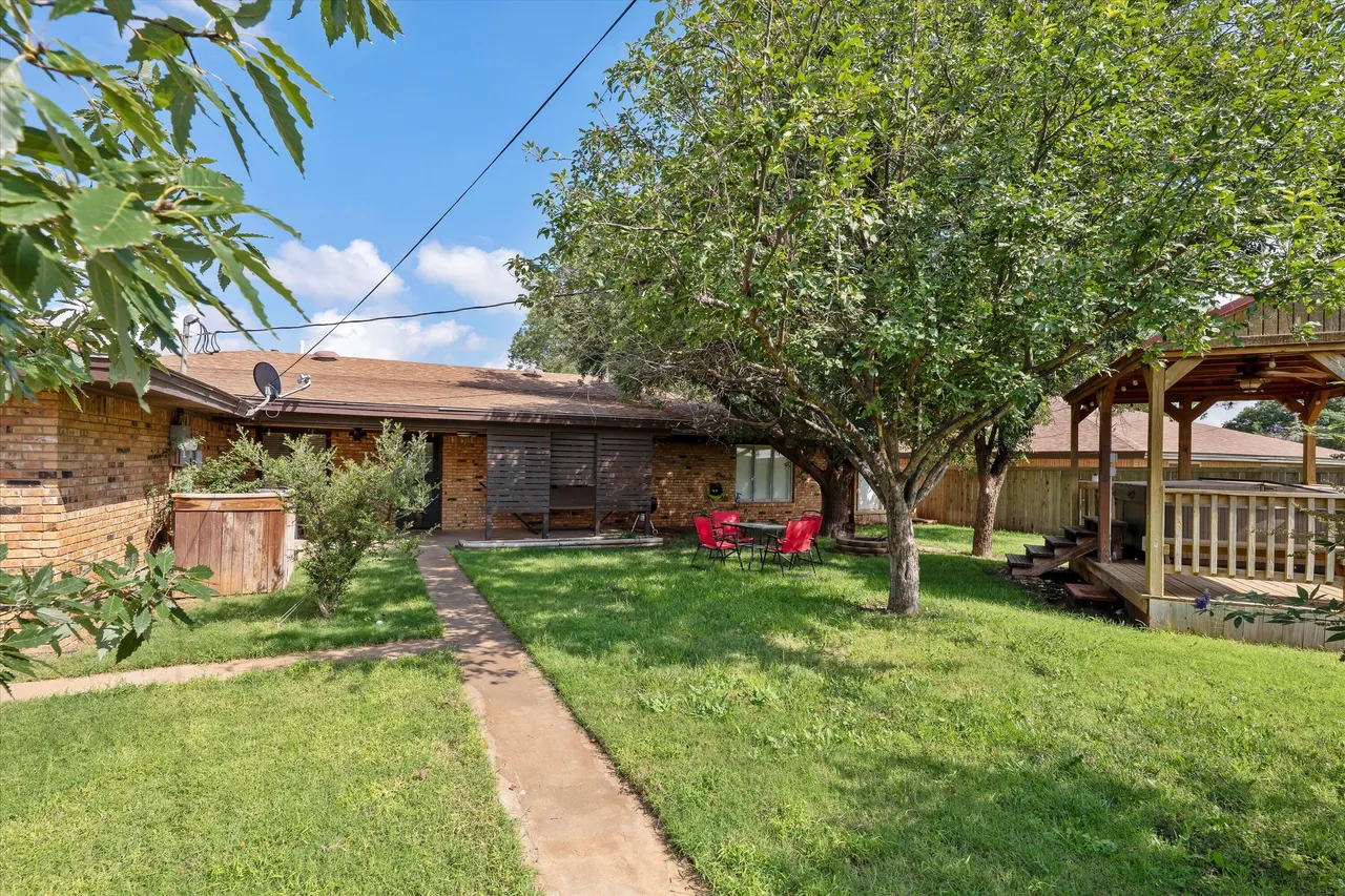 Photo 34 — 2102 Longhorn Drive, Levelland, TX 79336
