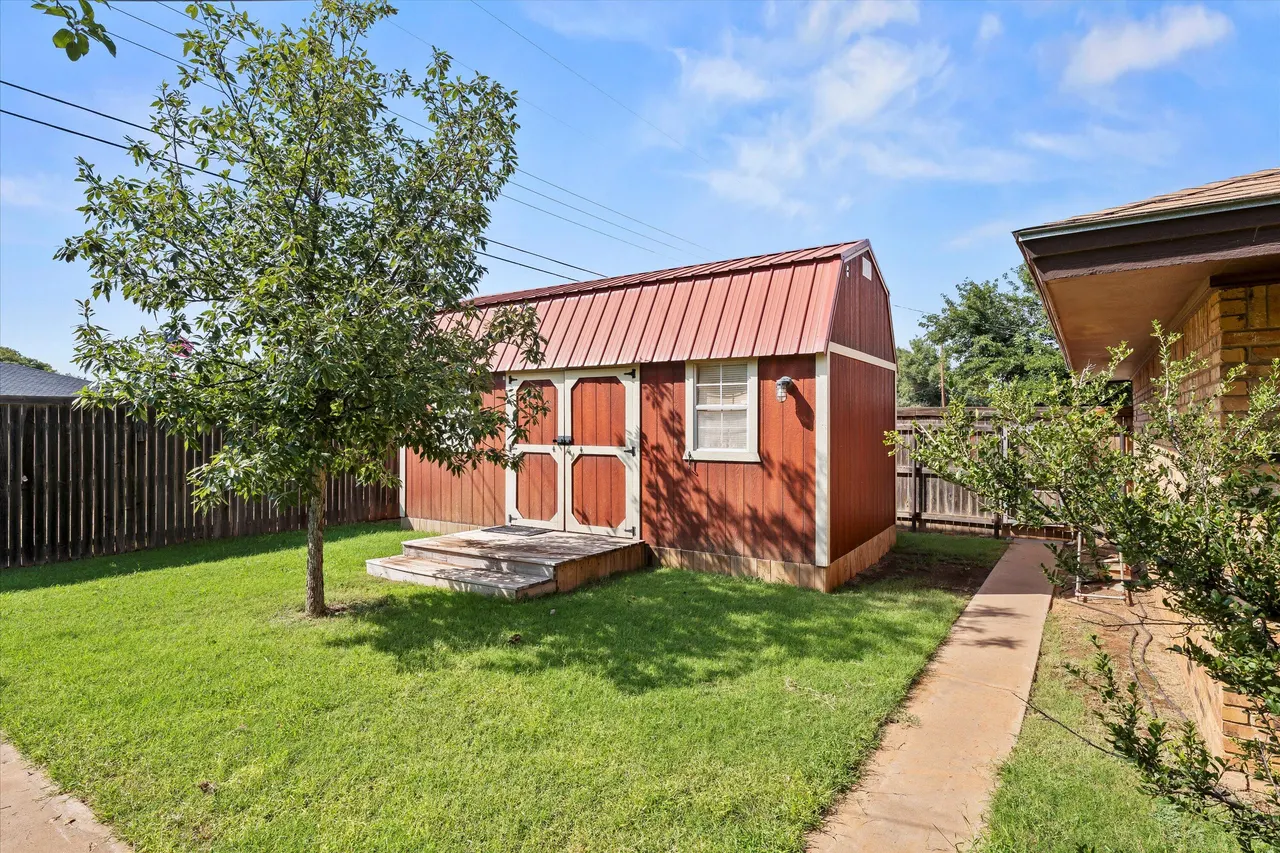 Photo 36 — 2102 Longhorn Drive, Levelland, TX 79336