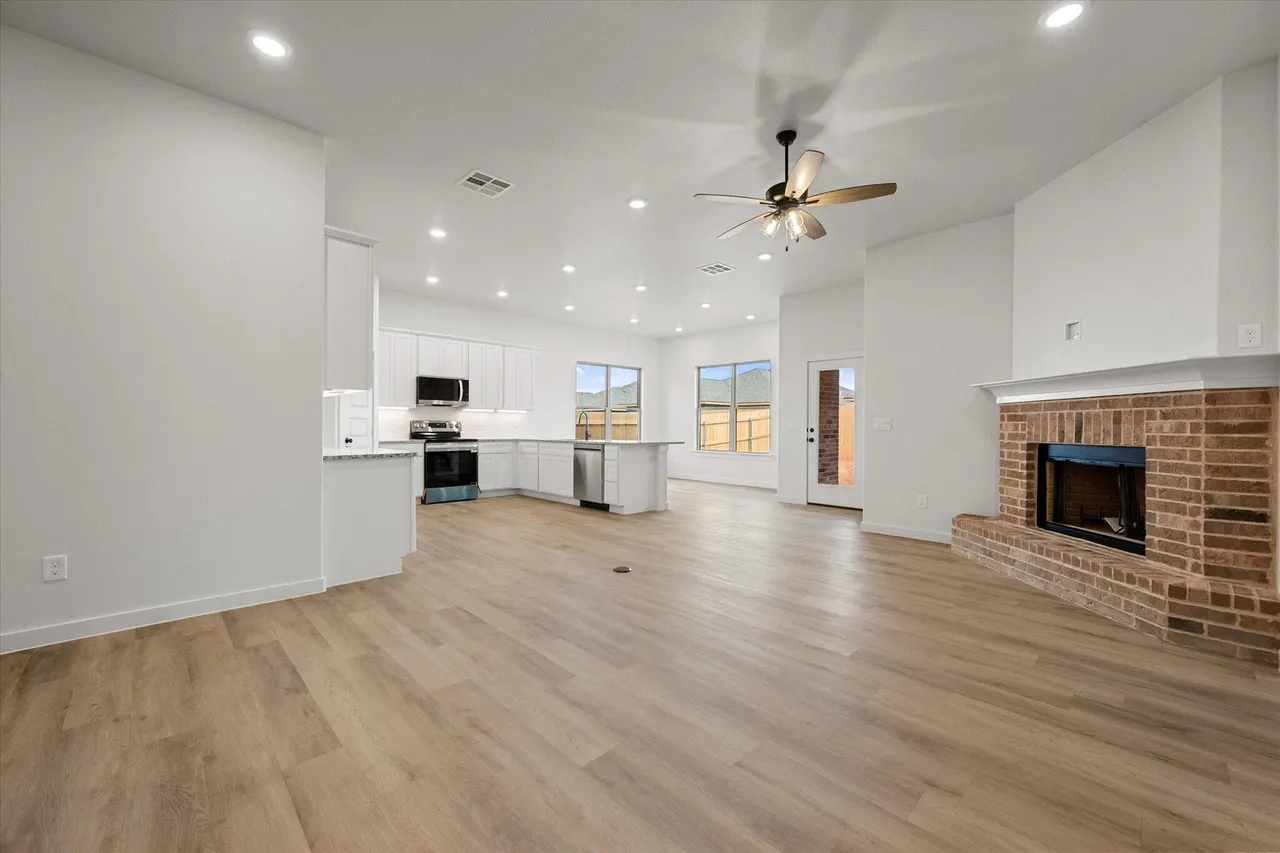 Photo 3 — 2406 Abbeville Avenue, Wolfforth, TX 79382