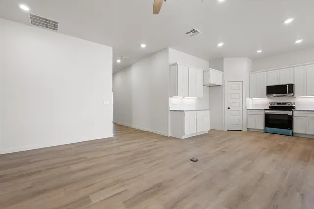Photo 6 — 2406 Abbeville Avenue, Wolfforth, TX 79382