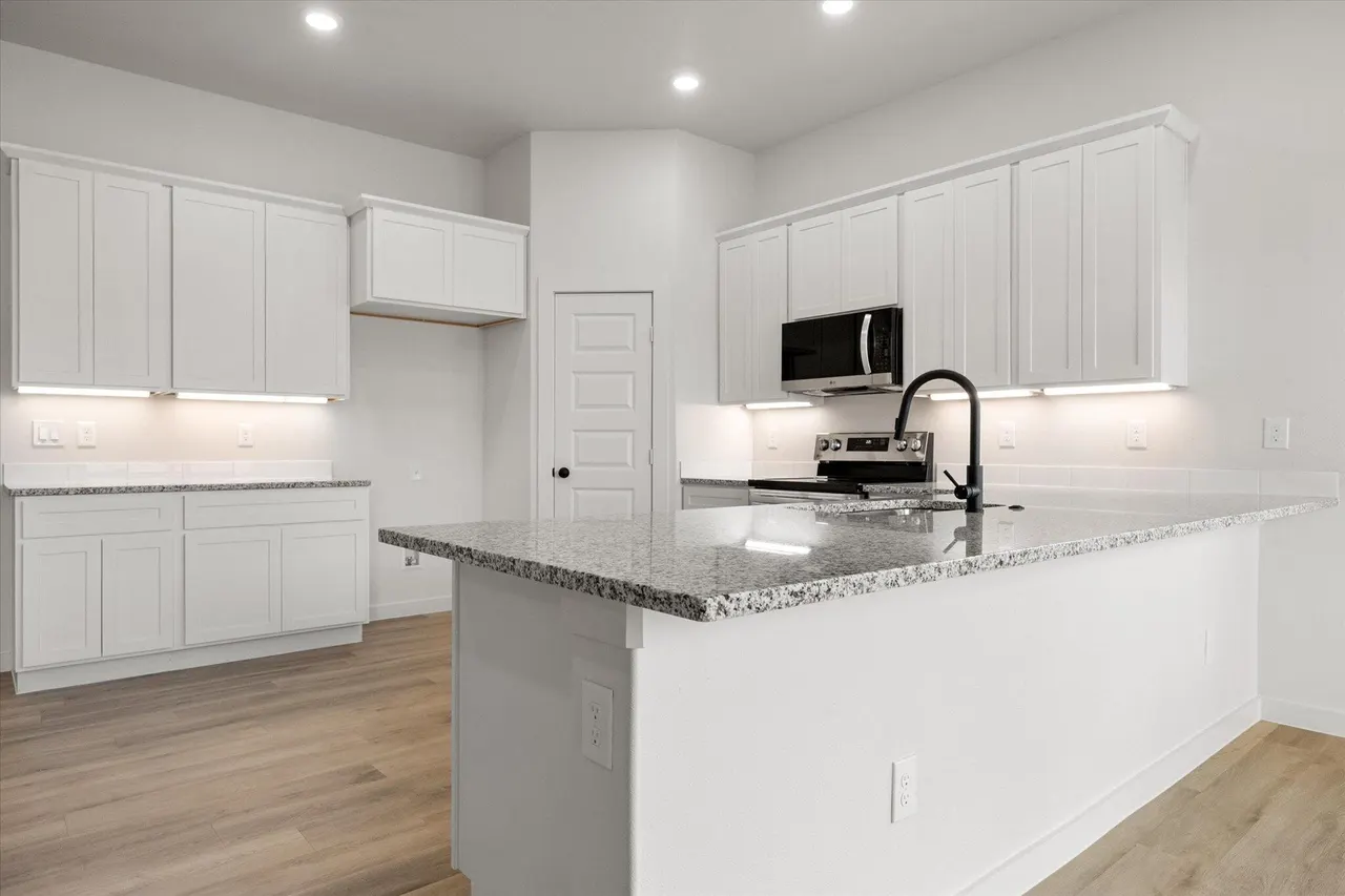 Photo 9 — 2406 Abbeville Avenue, Wolfforth, TX 79382