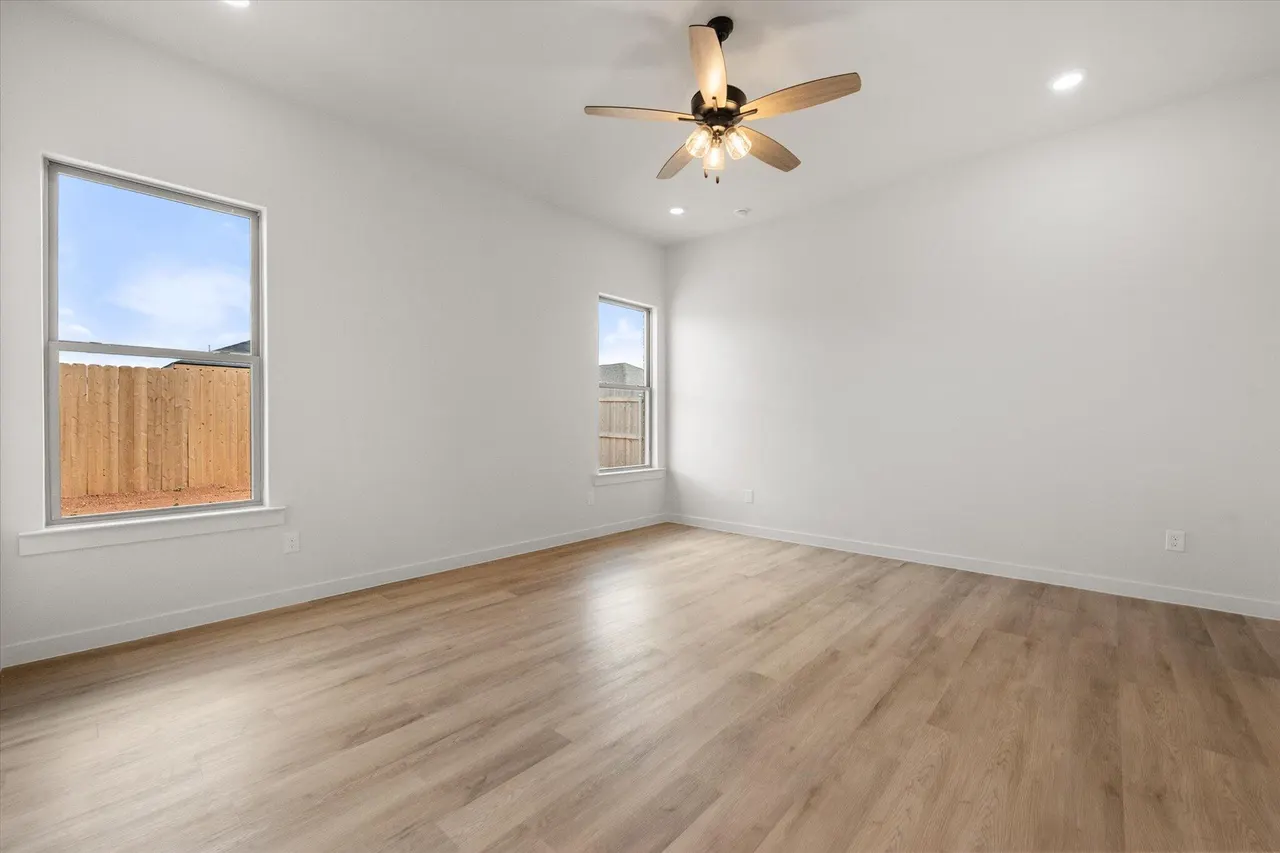 Photo 13 — 2406 Abbeville Avenue, Wolfforth, TX 79382