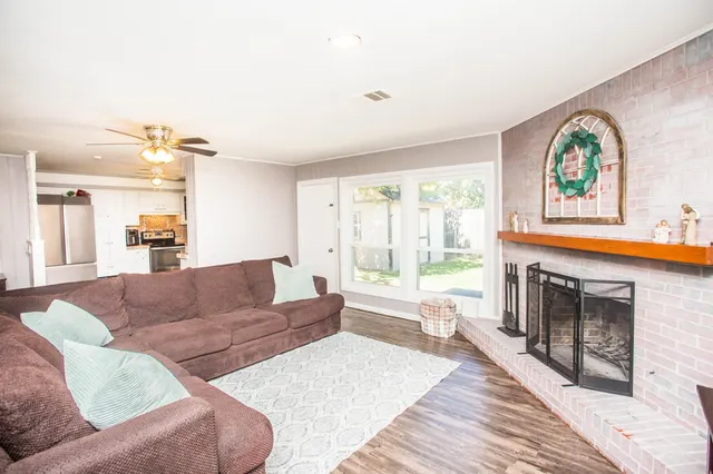 Photo 8 — 2126 67th Street, Lubbock, TX 79412