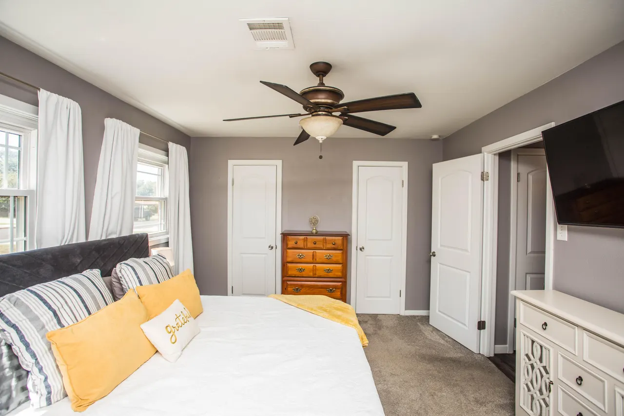 Photo 17 — 2126 67th Street, Lubbock, TX 79412