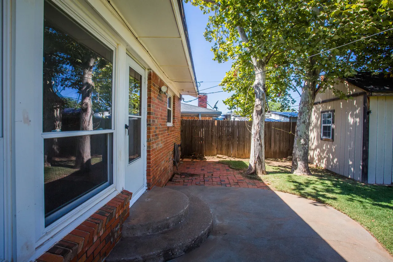 Photo 25 — 2126 67th Street, Lubbock, TX 79412