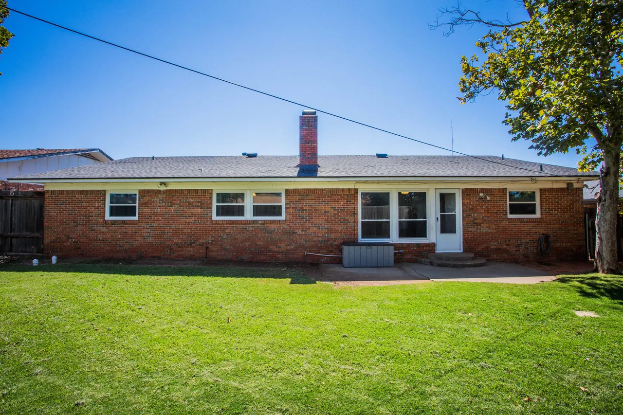 Photo 27 — 2126 67th Street, Lubbock, TX 79412