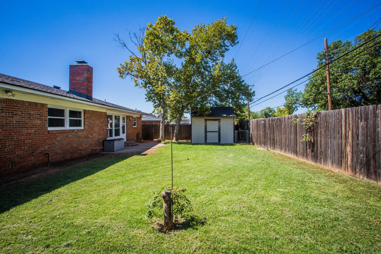 Photo 28 — 2126 67th Street, Lubbock, TX 79412