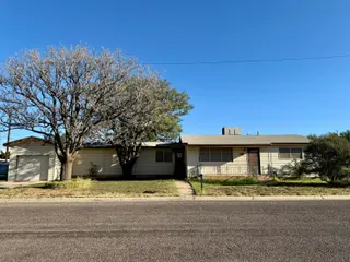 Sold home at 202 W 9th Street