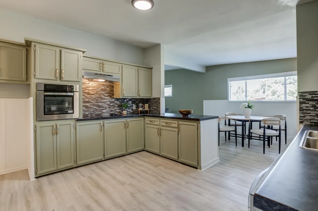 Photo 14 — 4413 44th Street, Lubbock, TX 79414