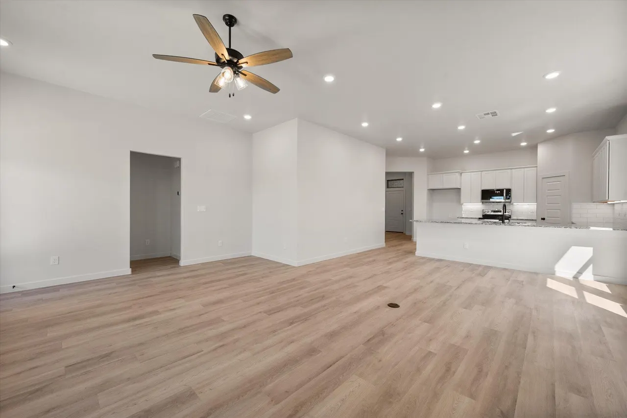 Photo 10 — 701 E 30th Street, Wolfforth, TX 79382