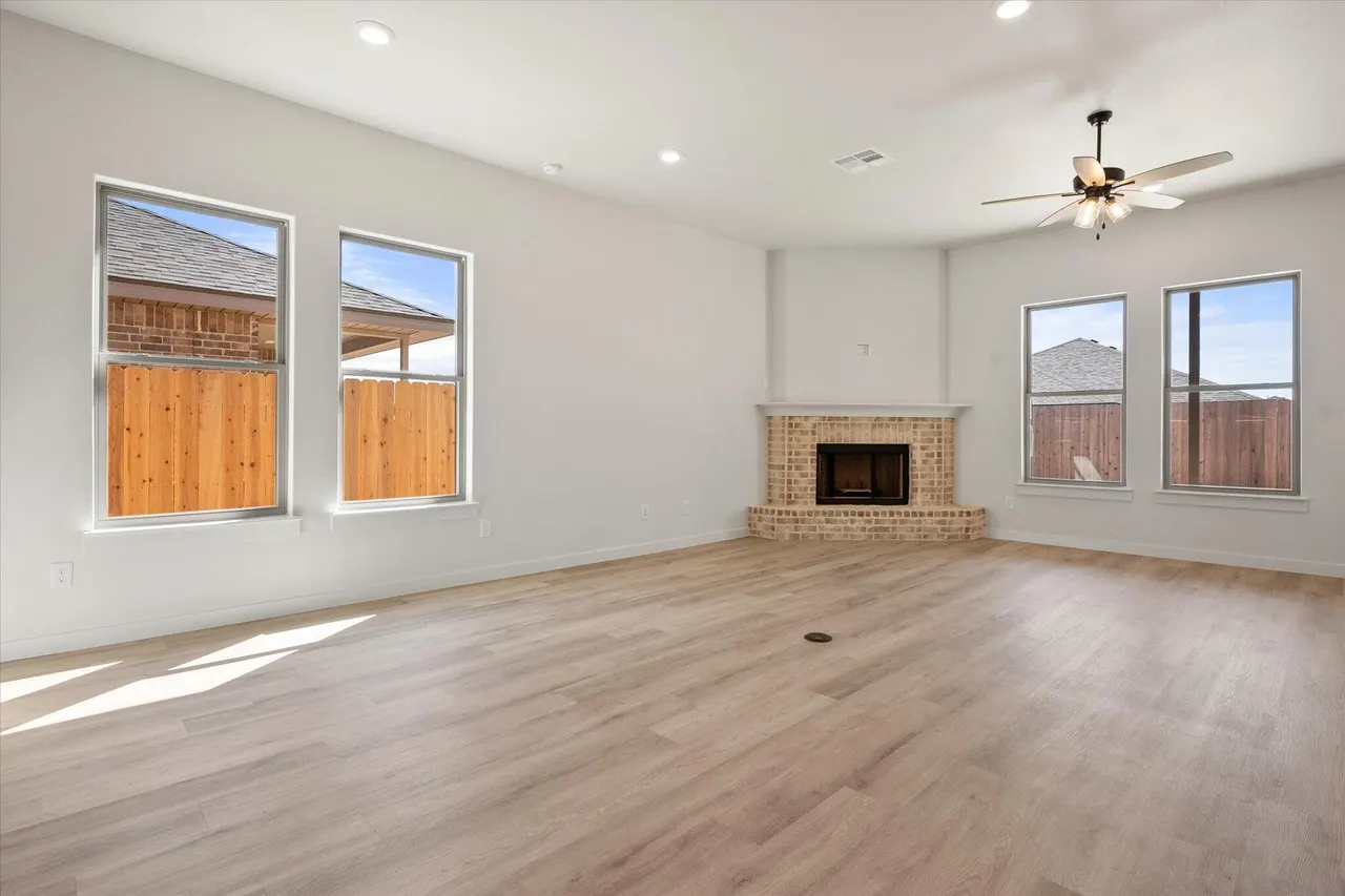 Photo 9 — 701 E 30th Street, Wolfforth, TX 79382