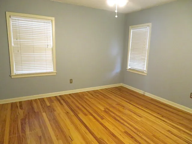 Photo 5 — 3307 29th Street, Lubbock, TX 79410