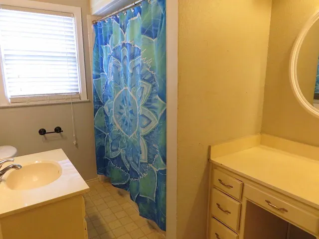 Photo 6 — 3307 29th Street, Lubbock, TX 79410