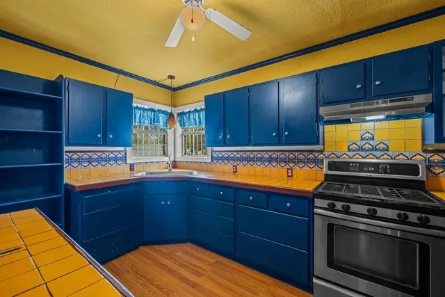 Photo 7 — 2427 27th Street, Lubbock, TX 79411