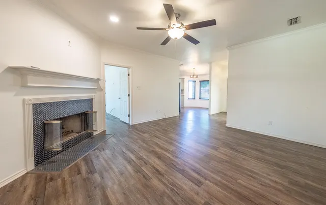 Photo 6 — 710 15th Street, Shallowater, TX 79363