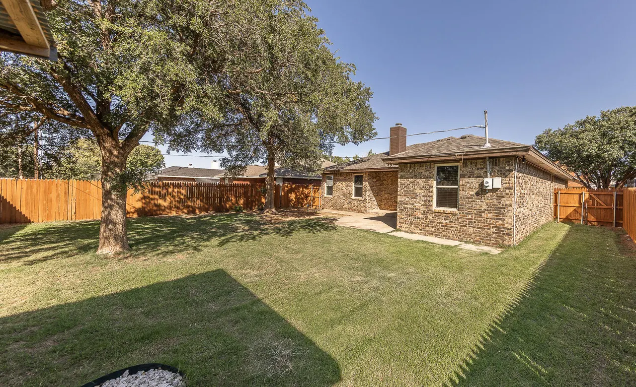 Photo 20 — 710 15th Street, Shallowater, TX 79363