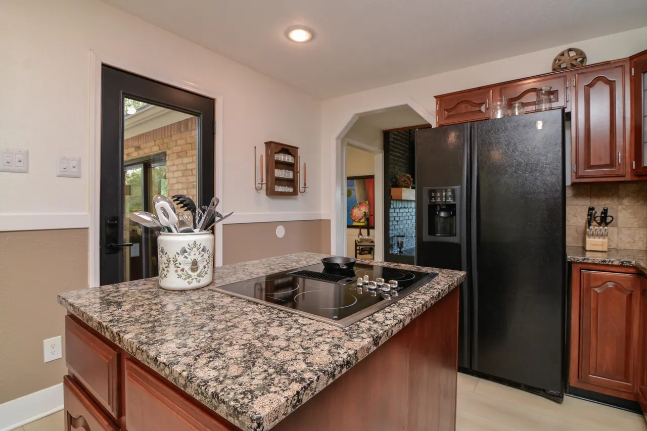 Photo 17 — 69 S Lakeshore Drive, Ransom Canyon, TX 79366