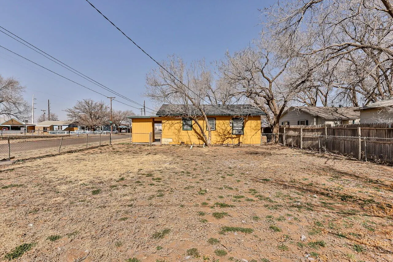 Photo 8 — 4823 35th Street, Lubbock, TX 79414