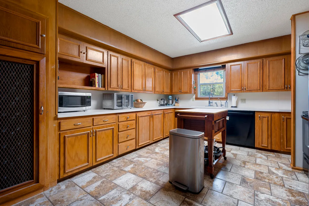 Photo 9 — 3716 43rd Street, Lubbock, TX 79413