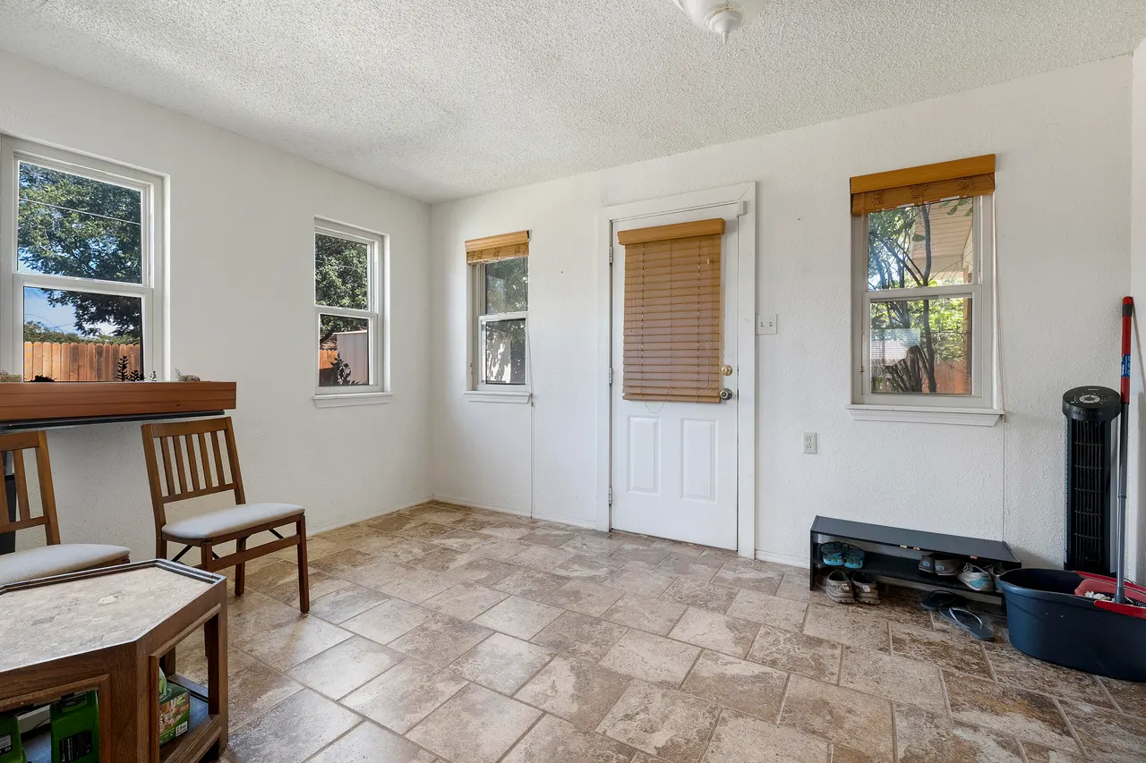 Photo 14 — 3716 43rd Street, Lubbock, TX 79413