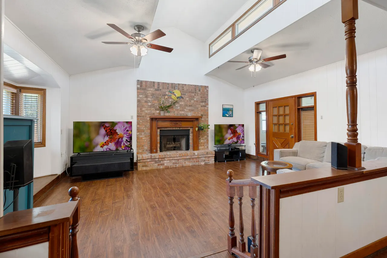 Photo 11 — 3716 43rd Street, Lubbock, TX 79413