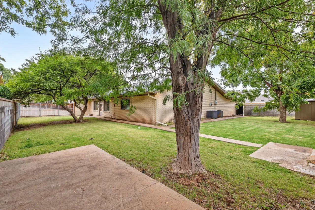 Photo 24 — 103 Baylor Lane, Levelland, TX 79336
