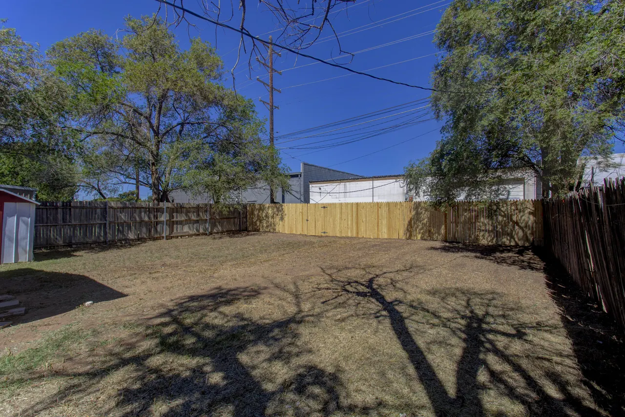 Photo 14 — 5006 35th Street, Lubbock, TX 79414