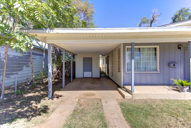 Photo 2 — 5006 35th Street, Lubbock, TX 79414