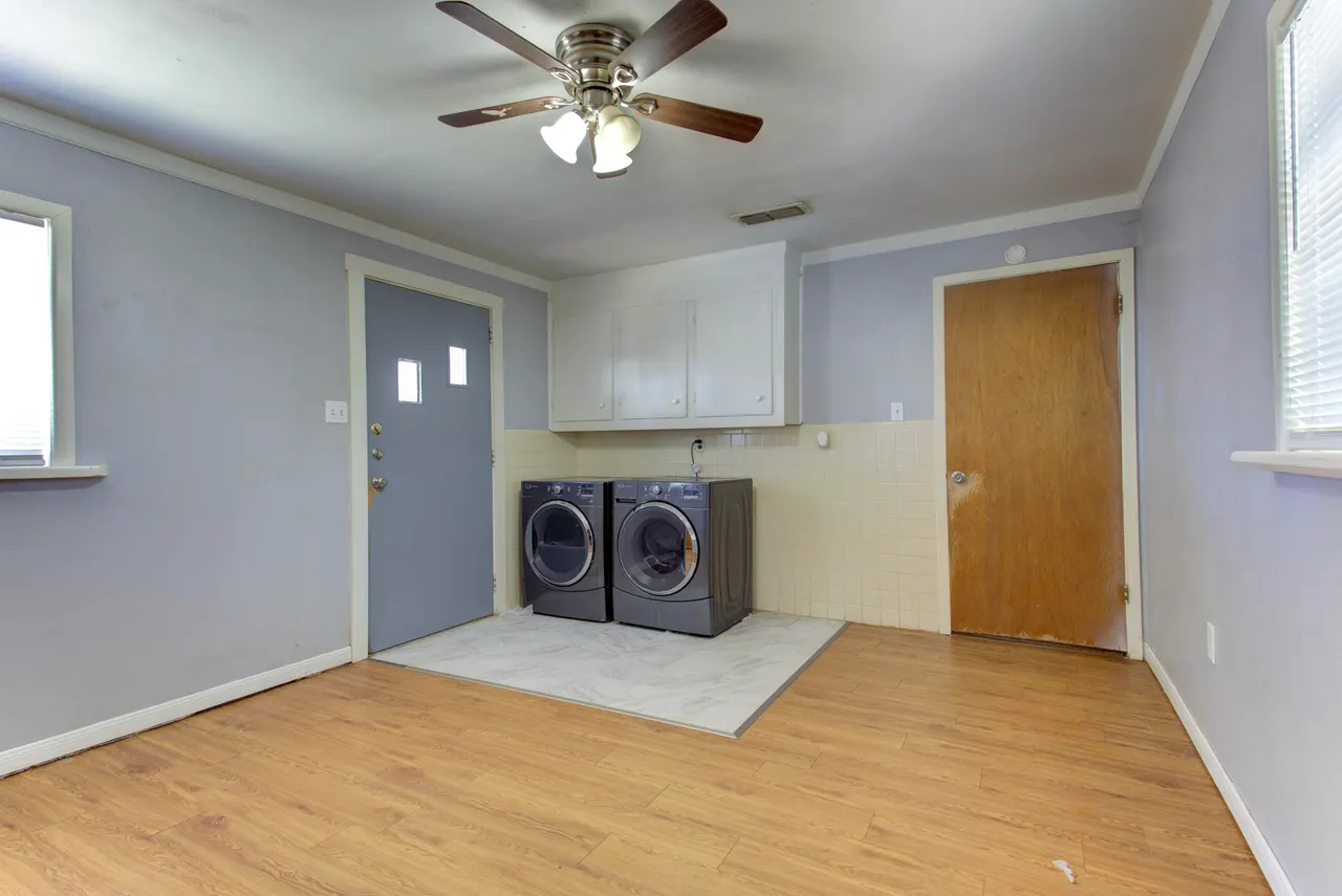 Photo 12 — 5006 35th Street, Lubbock, TX 79414