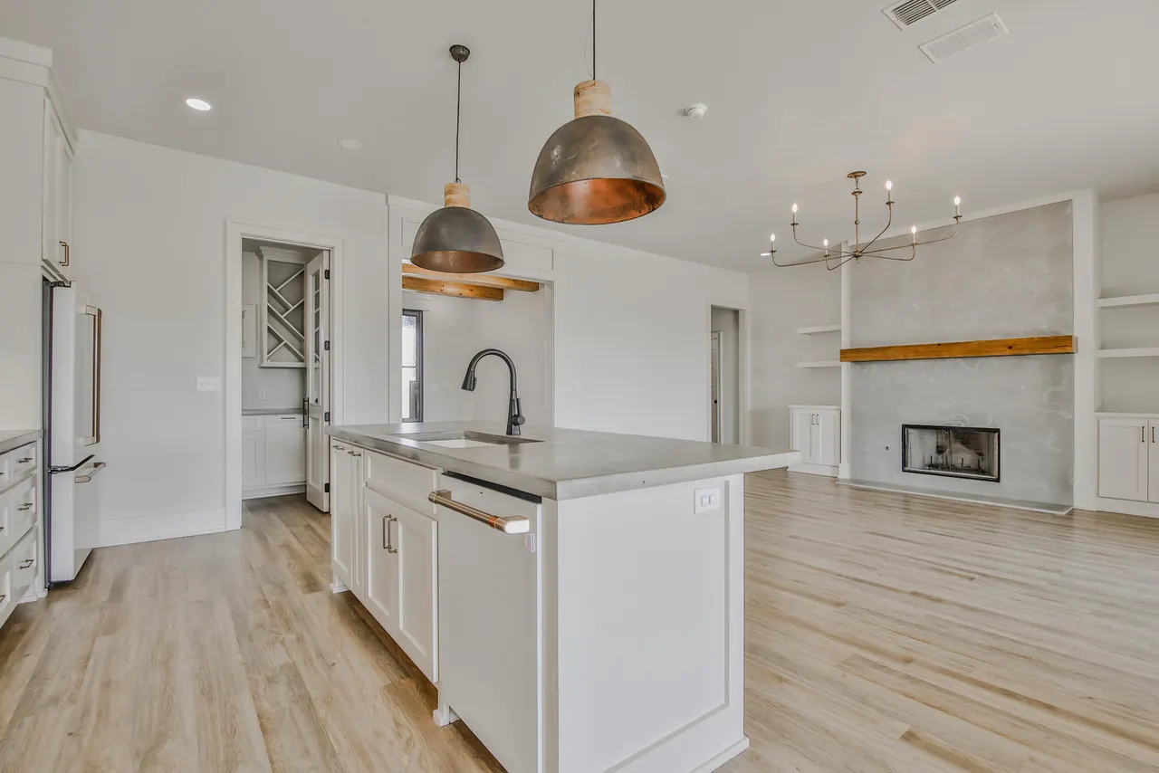 Photo 5 — 518 Avenue U, Shallowater, TX 79363