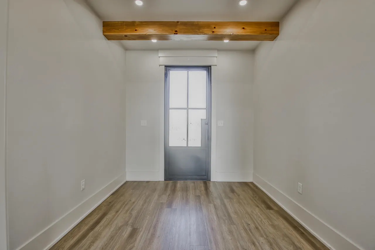 Photo 3 — 518 Avenue U, Shallowater, TX 79363
