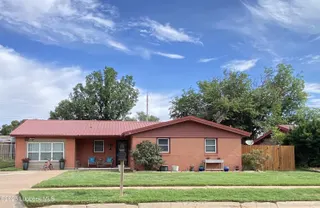 Sold home at 1006 W 11th Street