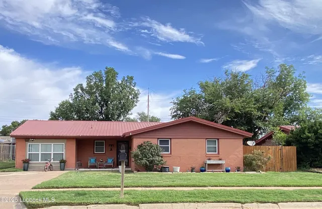 Front exterior — 1006 W 11th Street, Post, TX 79356