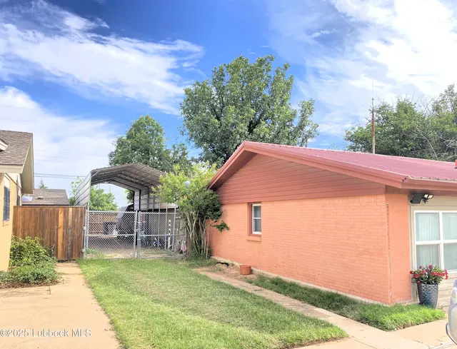Photo 3 — 1006 W 11th Street, Post, TX 79356