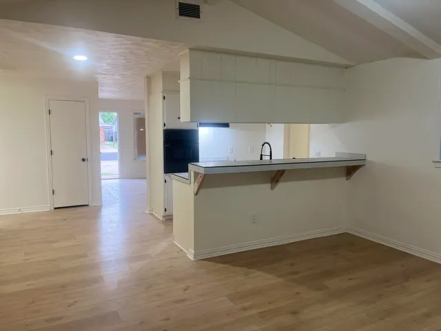 Photo 2 — 1906 70th Street, Lubbock, TX 79412
