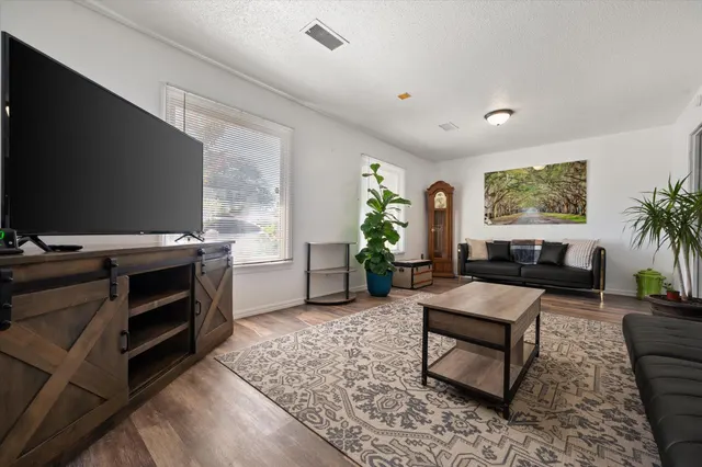 Photo 5 — 1604 55th Street, Lubbock, TX 79412