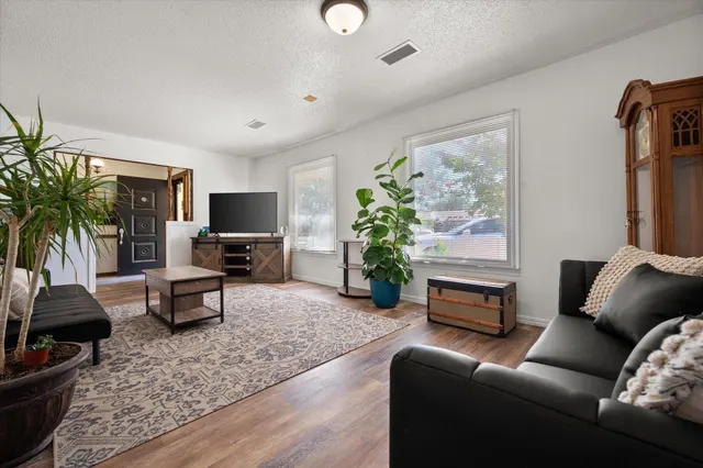 Photo 6 — 1604 55th Street, Lubbock, TX 79412