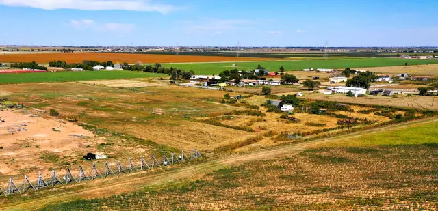 Photo 5 — E CR 6430, Lubbock, TX 79403