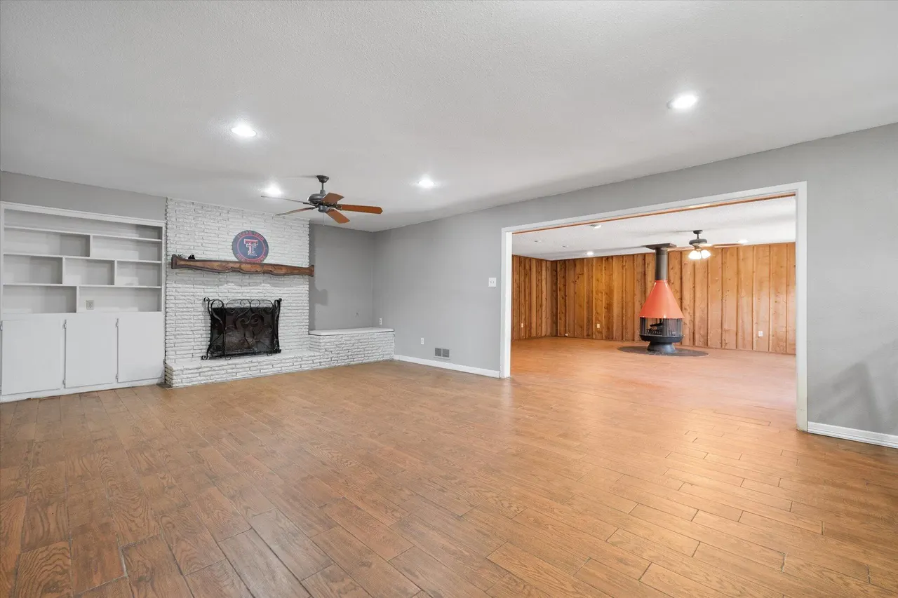 Photo 11 — 3808 27th Street, Lubbock, TX 79410