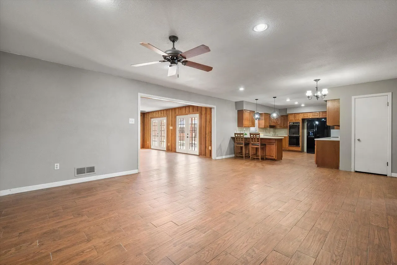 Photo 14 — 3808 27th Street, Lubbock, TX 79410