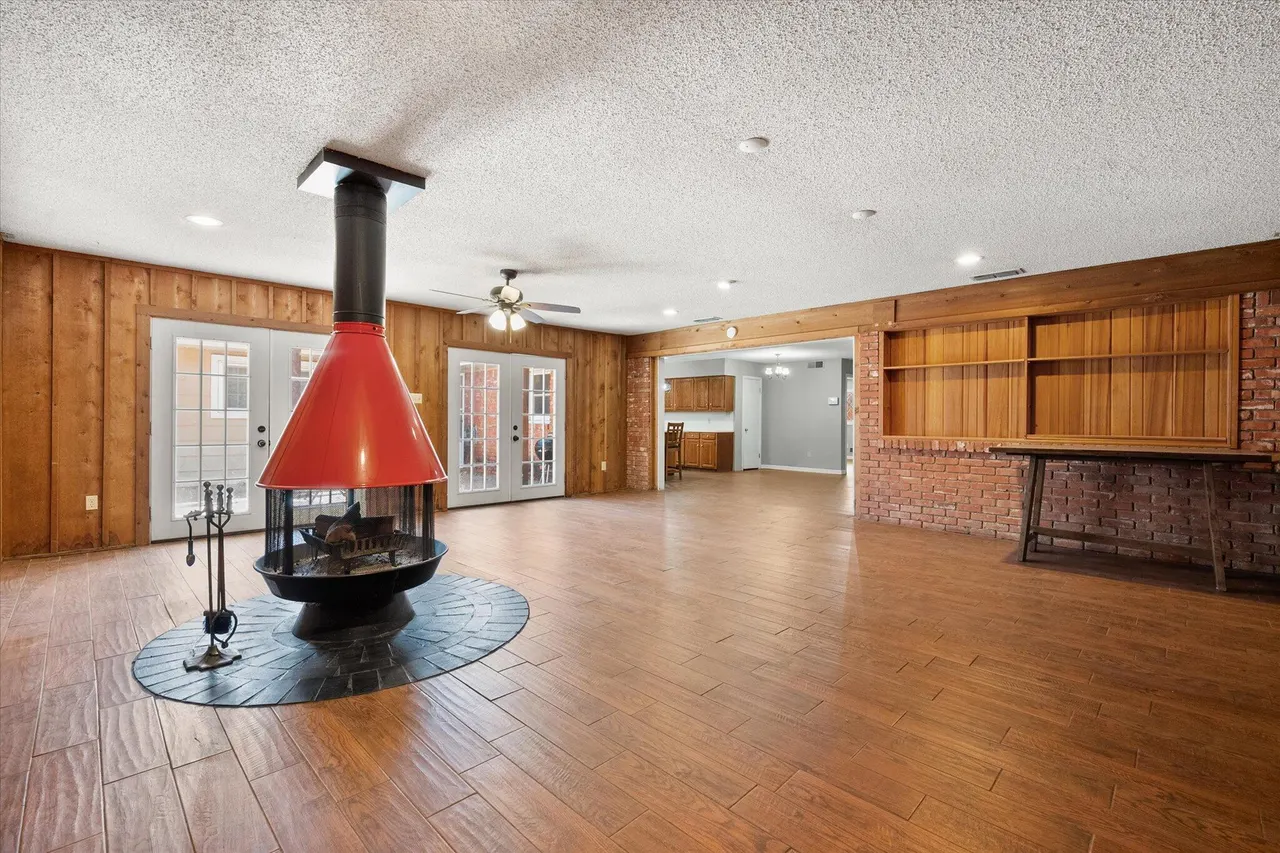 Photo 17 — 3808 27th Street, Lubbock, TX 79410