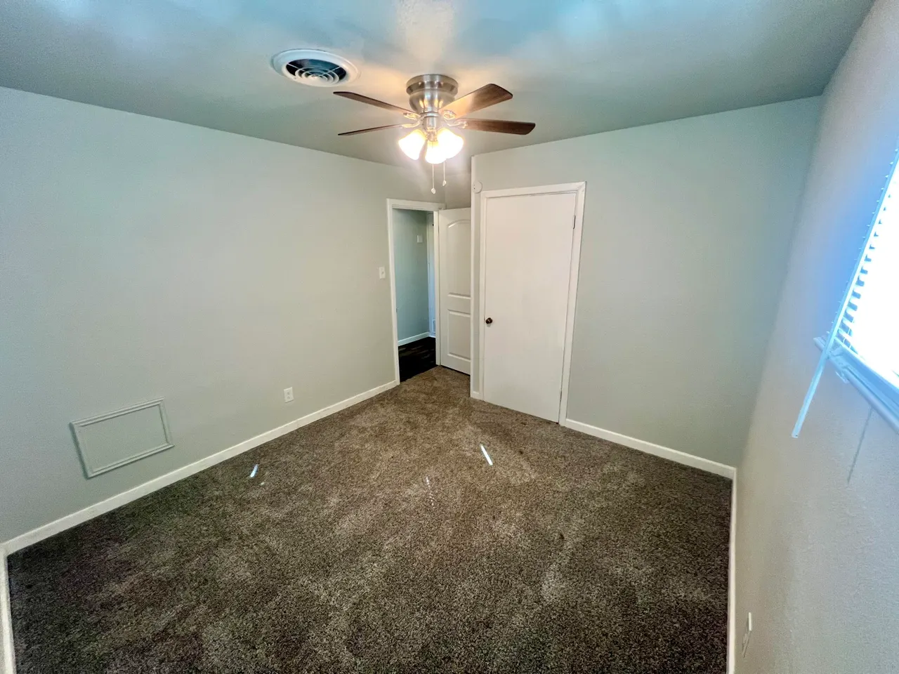 Photo 9 — 2420 38th Street, Lubbock, TX 79412