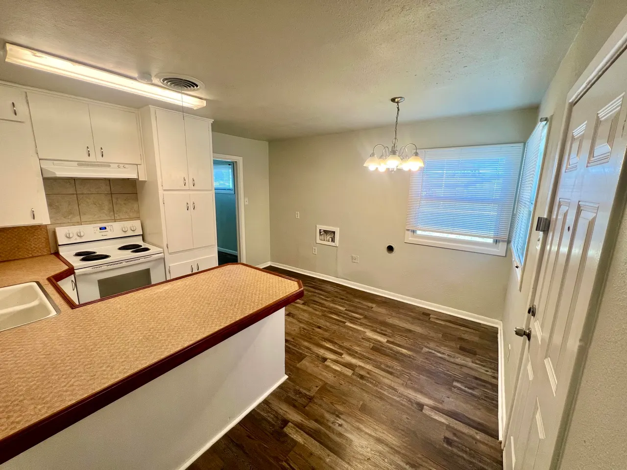 Photo 5 — 2420 38th Street, Lubbock, TX 79412