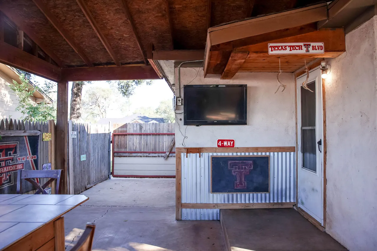 Photo 17 — 4607 33rd Street, Lubbock, TX 79410