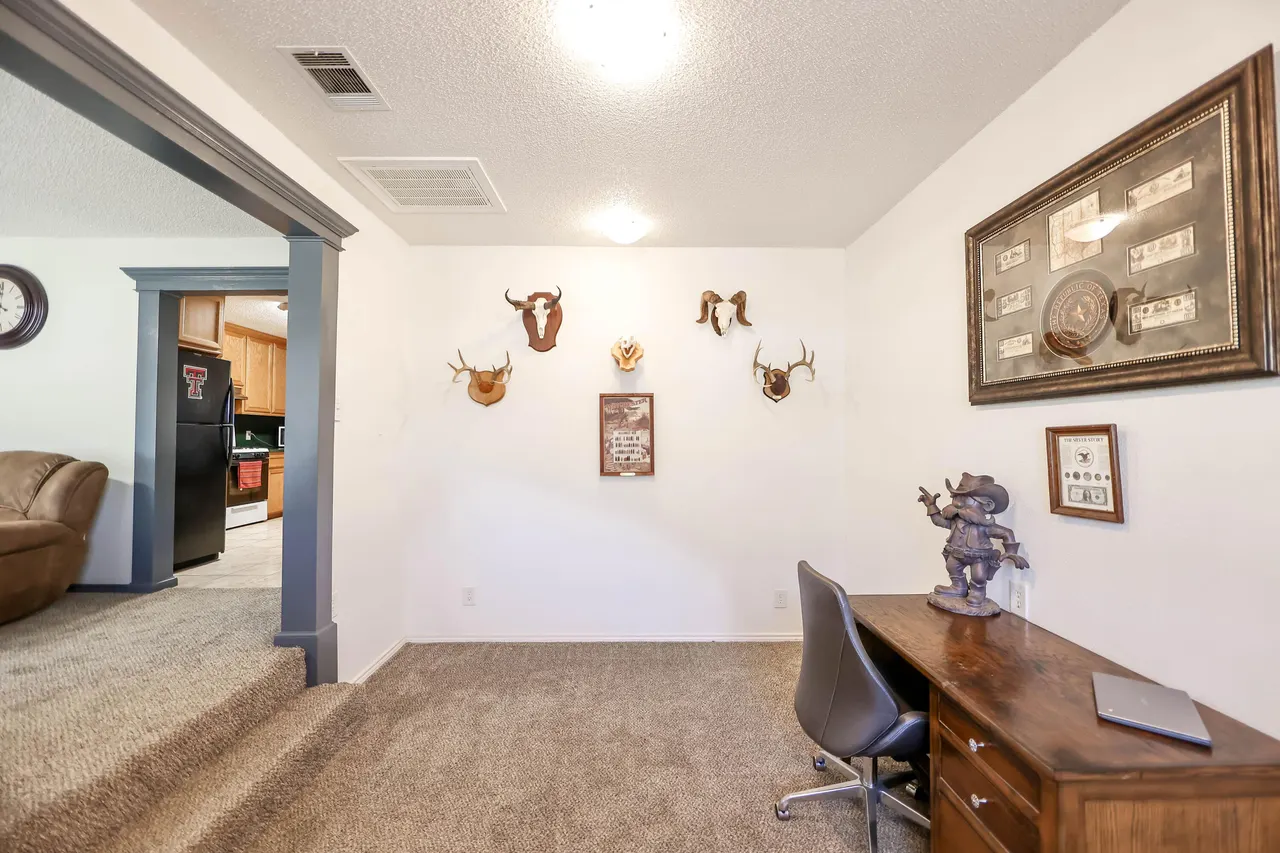 Photo 5 — 4607 33rd Street, Lubbock, TX 79410