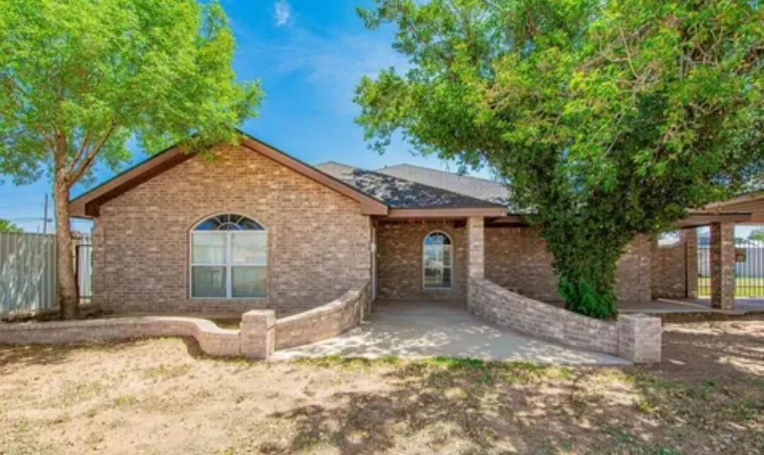 Front exterior — 609 N Avenue P, Lamesa, TX 79331