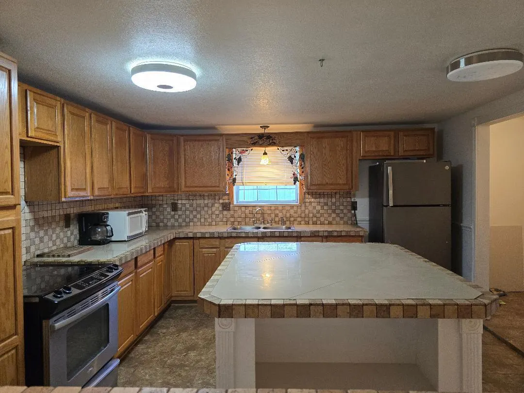Photo 5 — 609 N Avenue P, Lamesa, TX 79331