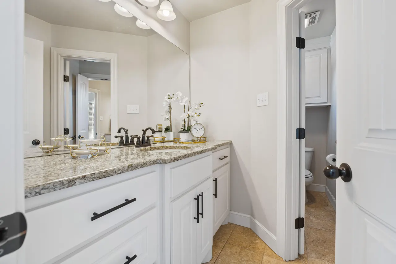 Photo 23 — 1127 17th Street, Shallowater, TX 79363