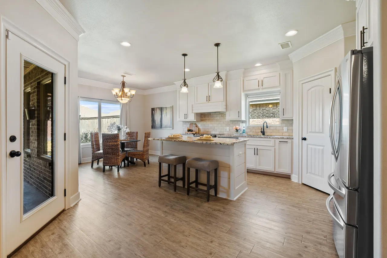 Photo 9 — 1127 17th Street, Shallowater, TX 79363